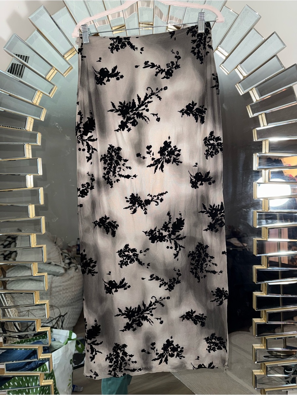 Black Floral Velvet-Detail Maxi Skirt in Taupe